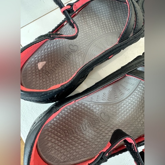 Baretraps Sandals Sneakers Shoes Women’s size 6.5 Farra Baretraos Black Velcro - Picture 11 of 12
